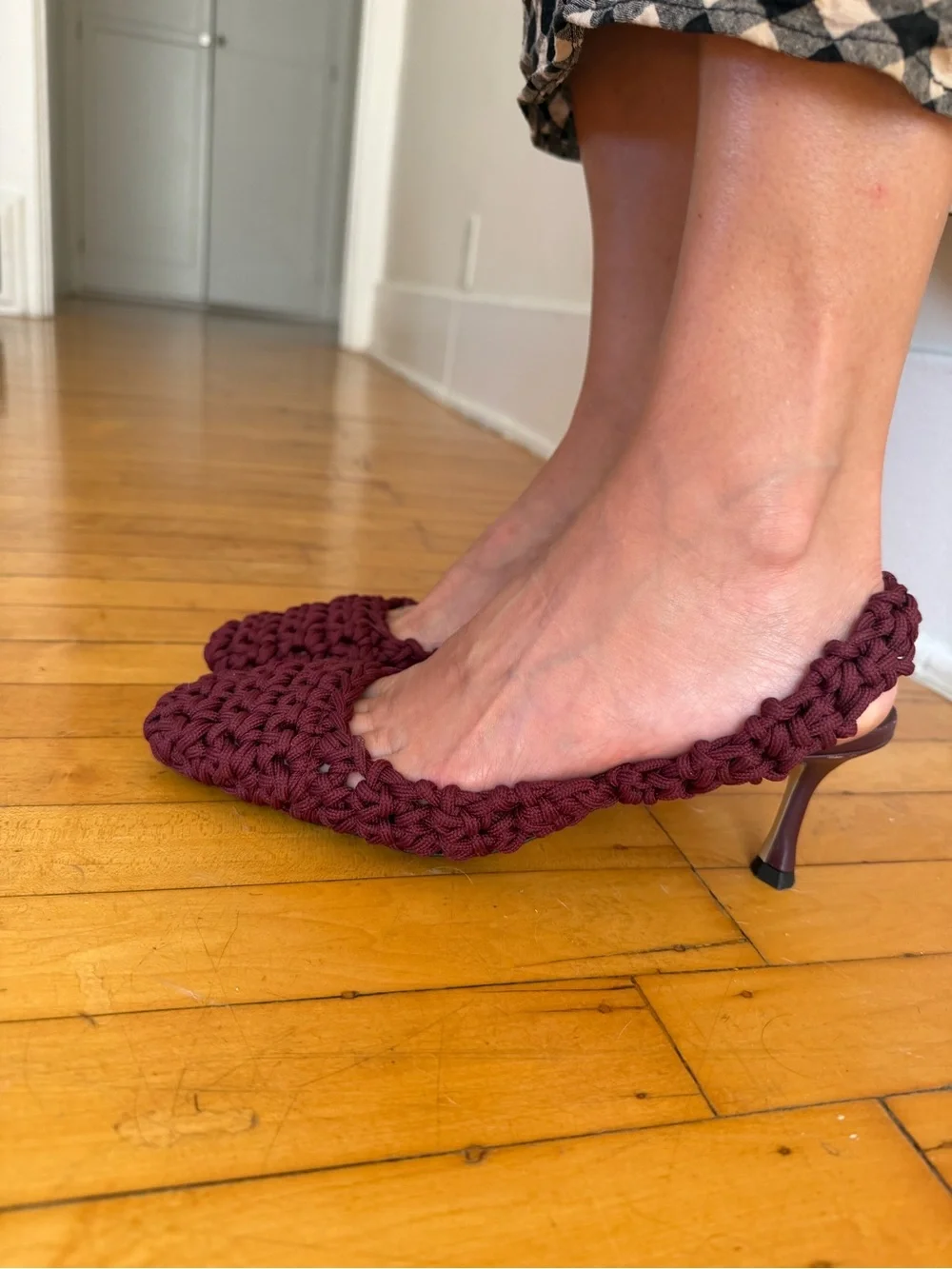 Nº21 Woven Slingback Kitten Heel Pumps in Burgundy - Women Shoes